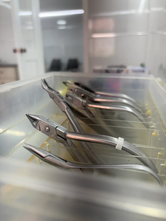Colocación de brackets en consulta